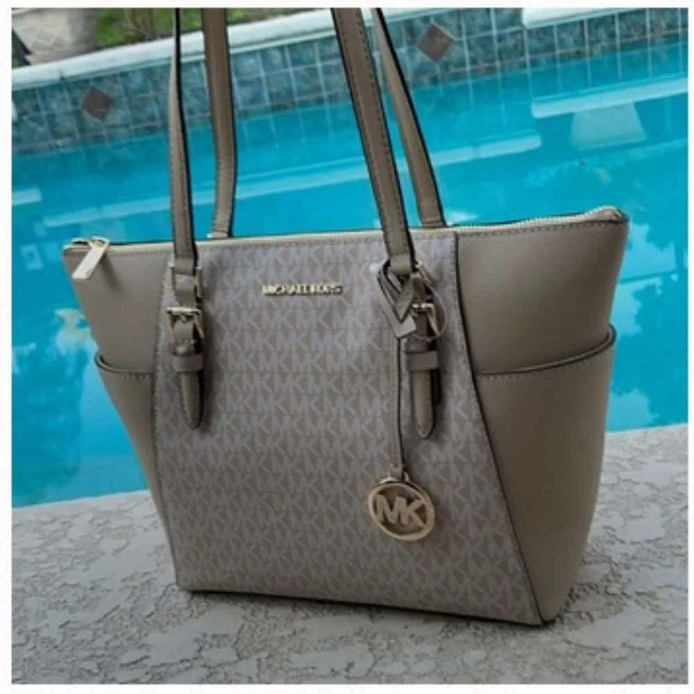 Michael Kors Charlotte Large Top Zip Tote - Picture 1 of 16